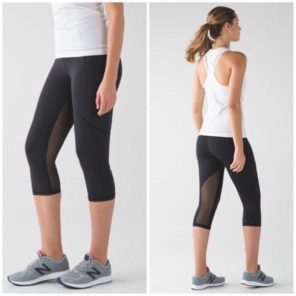 lululemon athletica Pants - Lululemon Outrun Crop 17’